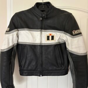 Women’s ICON Daytona Leather Motorcycle Jacket - Size Small